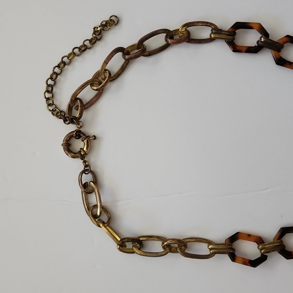 Statement Necklace Gold Tortoise Lucite Crystal Sparkle Pendant GUC - Picture 4 of 4